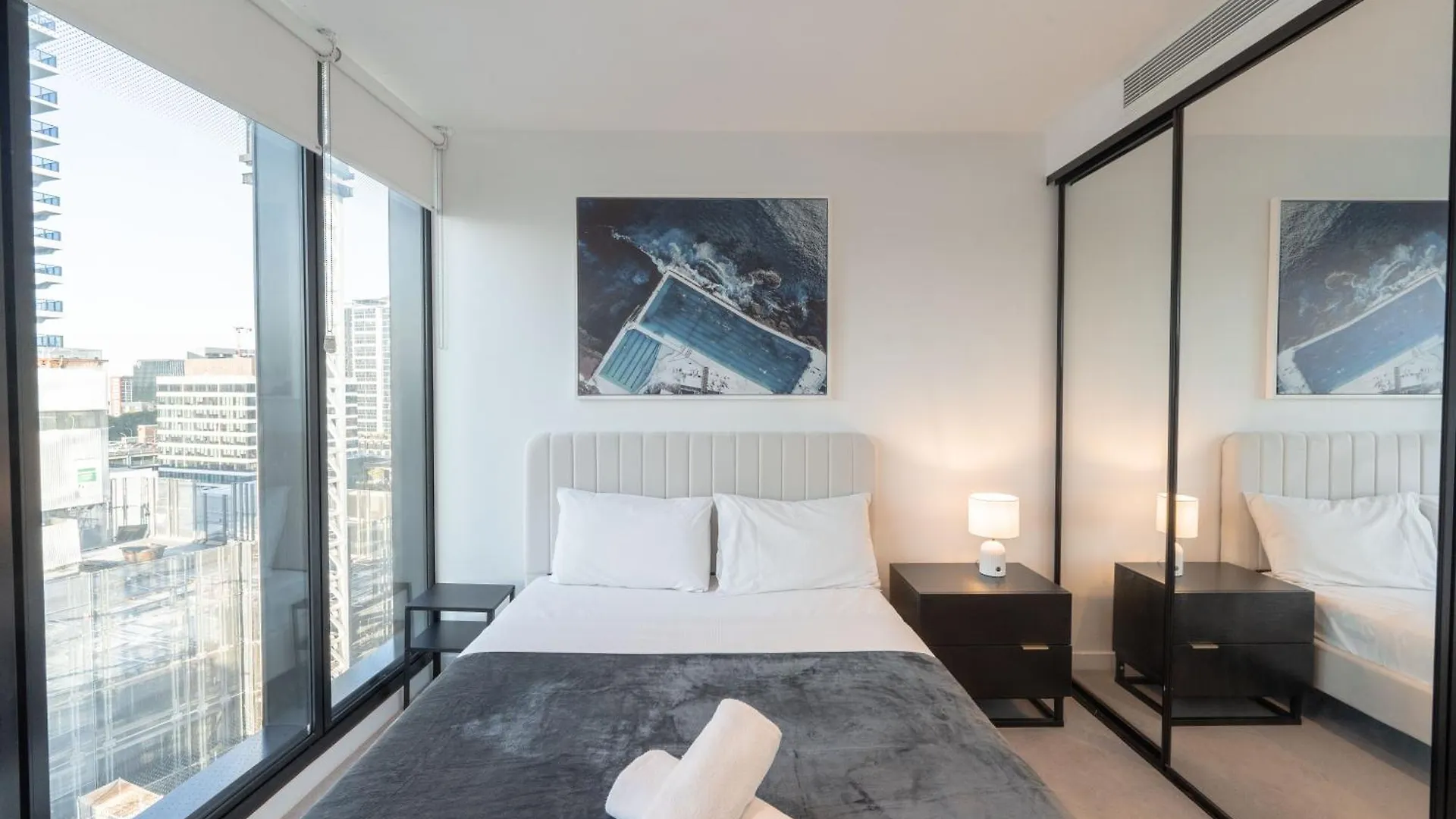 בריסביין Modern Valley Pad With Rooftop Pool, Study & Parking 0*,  אוסטרליה